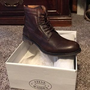 Steve Madden P-quays NIB